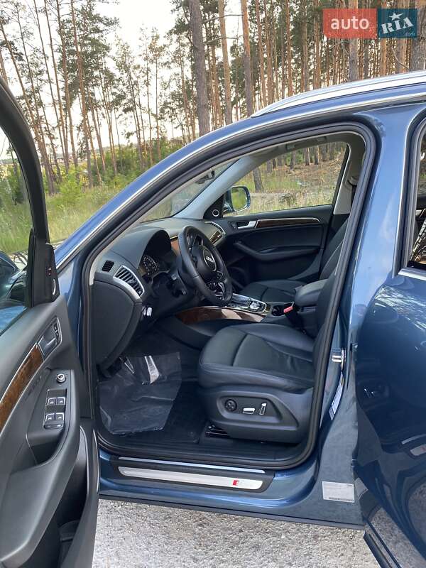 Внедорожник / Кроссовер Audi Q5 2015 в Киеве