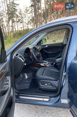 Внедорожник / Кроссовер Audi Q5 2015 в 
