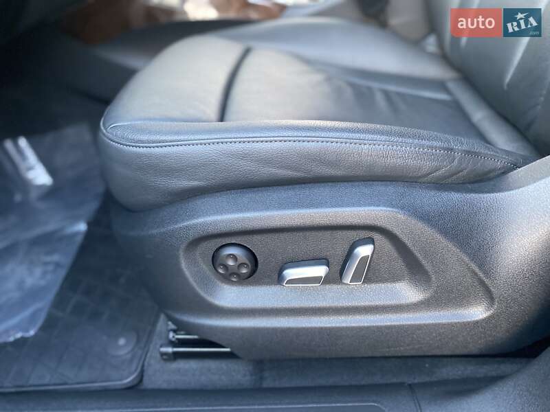 Внедорожник / Кроссовер Audi Q5 2015 в Киеве