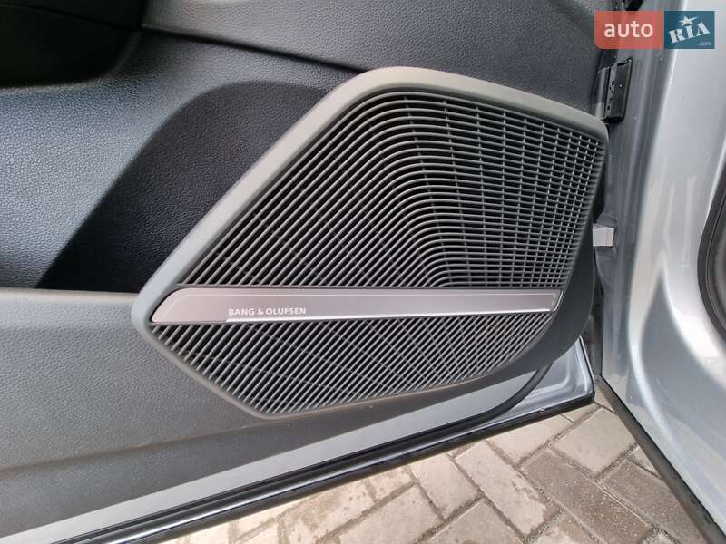 Внедорожник / Кроссовер Audi Q5 2020 в Харькове