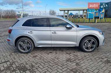 Позашляховик / Кросовер Audi Q5 2020 в Харкові