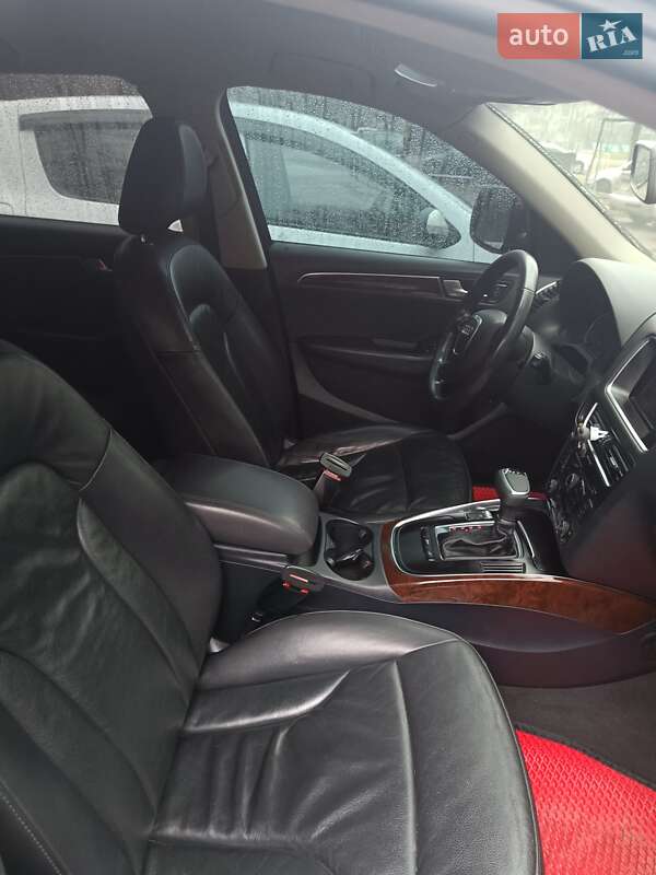 Внедорожник / Кроссовер Audi Q5 2011 в Запорожье