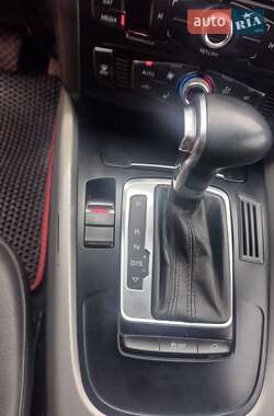 Позашляховик / Кросовер Audi Q5 2012 в 