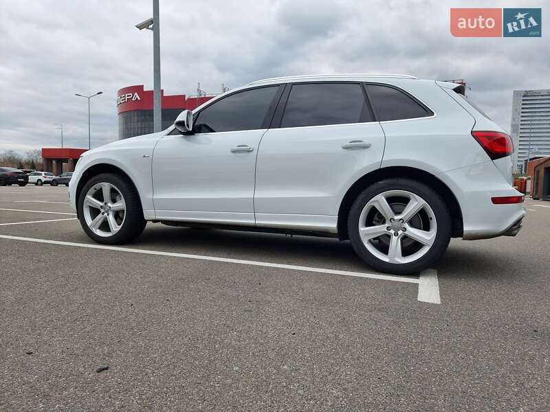 Внедорожник / Кроссовер Audi Q5 2015 в Киеве
