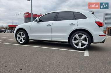 Внедорожник / Кроссовер Audi Q5 2015 в 