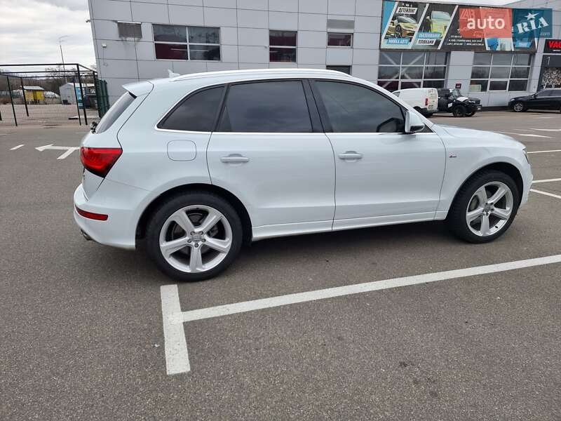 Внедорожник / Кроссовер Audi Q5 2015 в Киеве