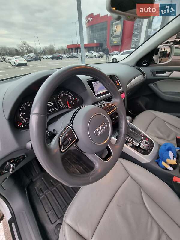 Внедорожник / Кроссовер Audi Q5 2015 в Киеве