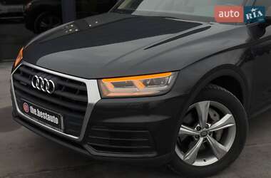 Внедорожник / Кроссовер Audi Q5 2018 в 