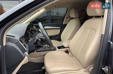 Внедорожник / Кроссовер Audi Q5 2018 в 
