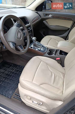 Внедорожник / Кроссовер Audi Q5 2014 в 