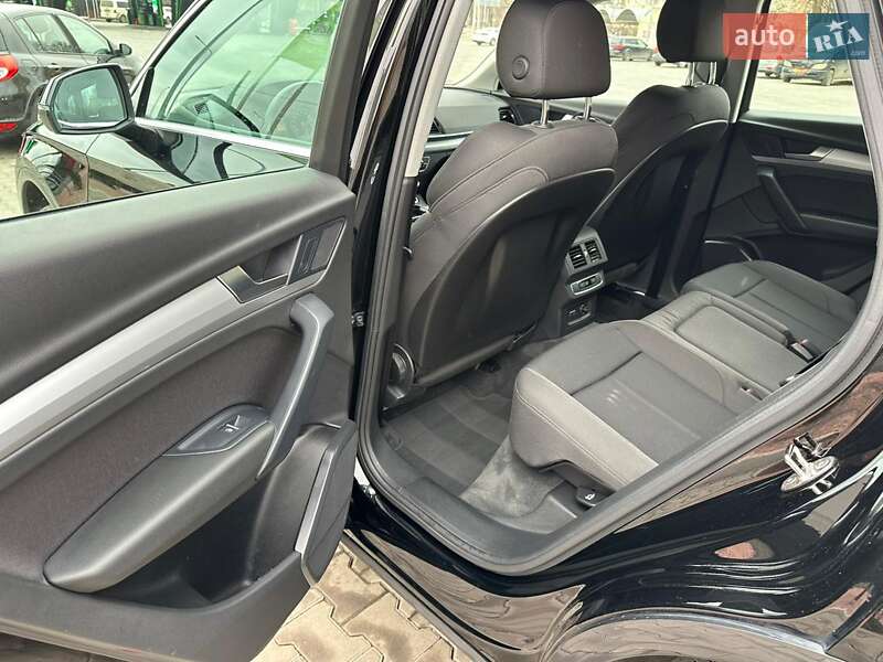 Внедорожник / Кроссовер Audi Q5 2021 в Луцке