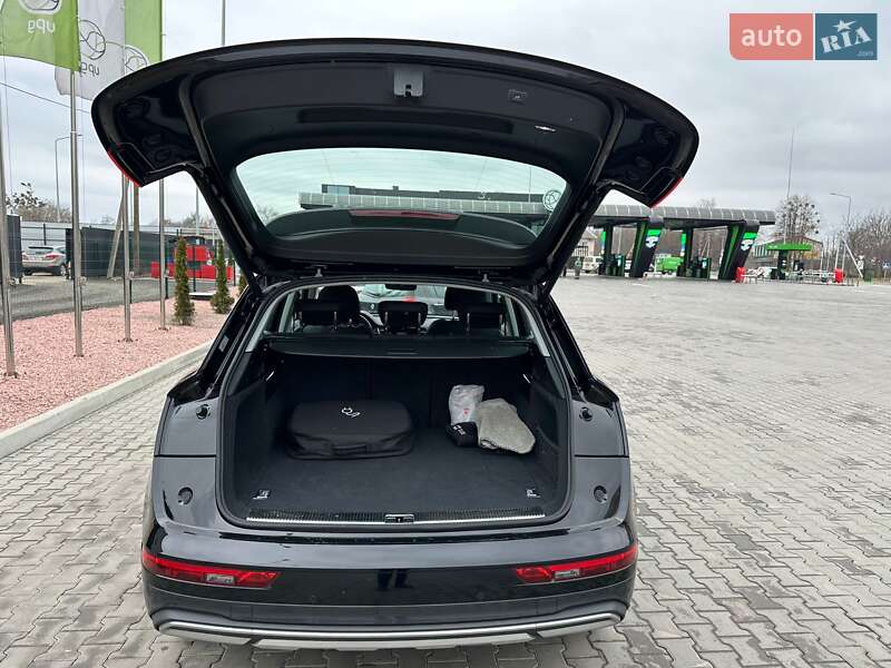 Внедорожник / Кроссовер Audi Q5 2021 в Луцке