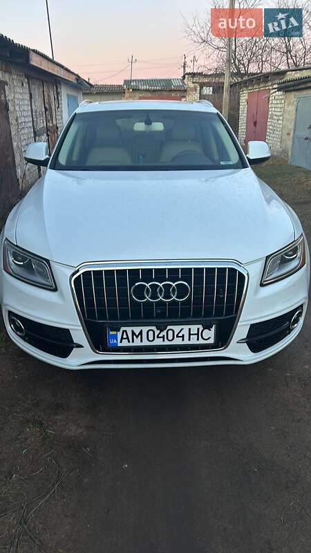Внедорожник / Кроссовер Audi Q5 2016 в 