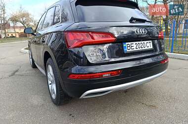Внедорожник / Кроссовер Audi Q5 2017 в 