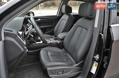 Позашляховик / Кросовер Audi Q5 2021 в 