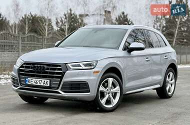 Позашляховик / Кросовер Audi Q5 2018 в 