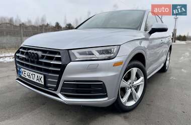 Позашляховик / Кросовер Audi Q5 2018 в 