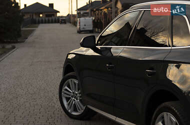 Внедорожник / Кроссовер Audi Q5 2018 в 