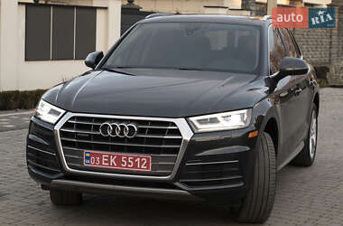 Внедорожник / Кроссовер Audi Q5 2018 в 