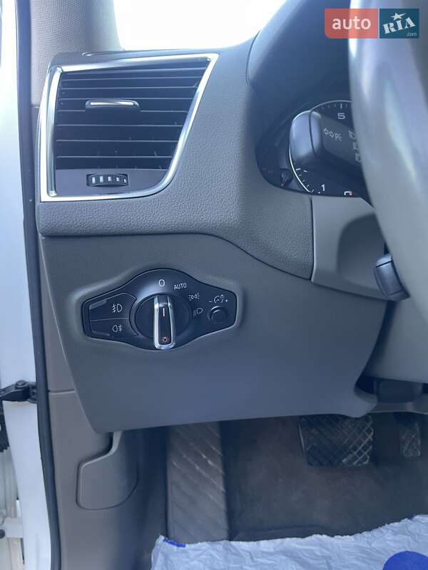 Позашляховик / Кросовер Audi Q5 2012 в Луцьку