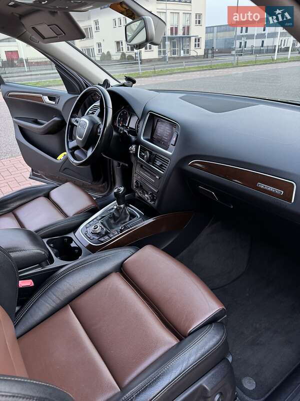 Внедорожник / Кроссовер Audi Q5 2012 в Львове