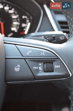 Позашляховик / Кросовер Audi Q5 2021 в 