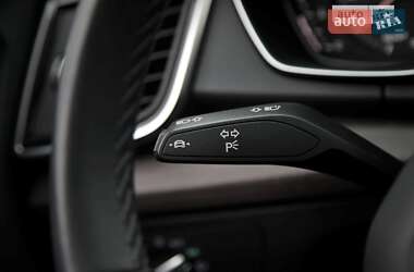 Позашляховик / Кросовер Audi Q5 2021 в 