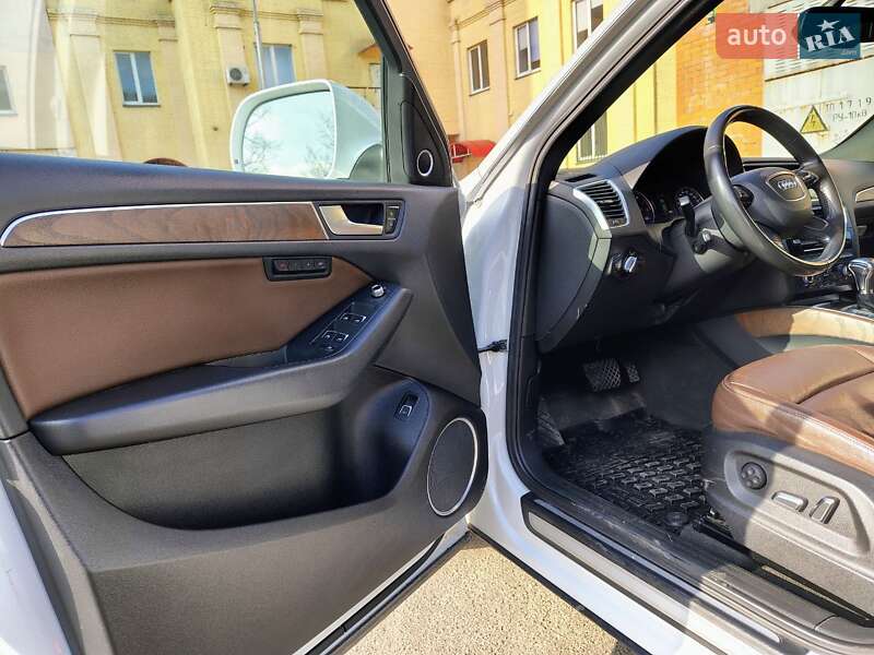 Внедорожник / Кроссовер Audi Q5 2013 в Днепре