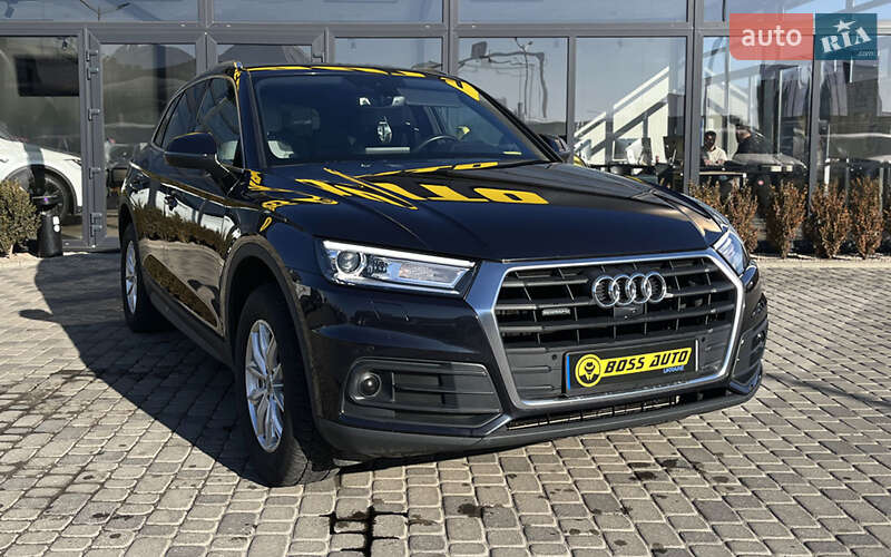 Внедорожник / Кроссовер Audi Q5 2019 в 