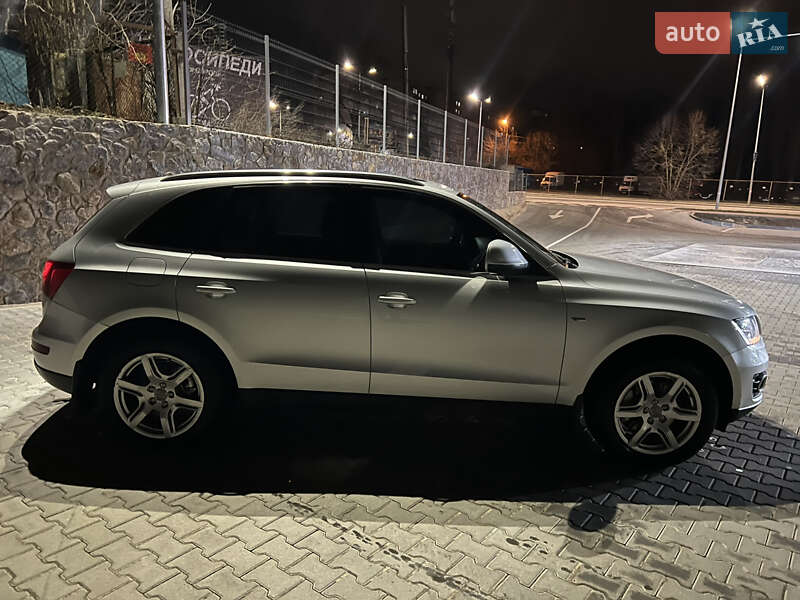 Позашляховик / Кросовер Audi Q5 2009 в Томашполі