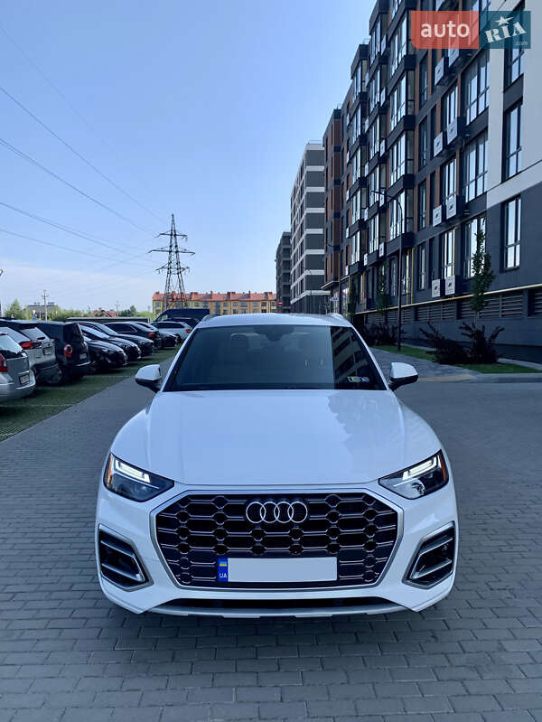 Внедорожник / Кроссовер Audi Q5 2021 в Львове