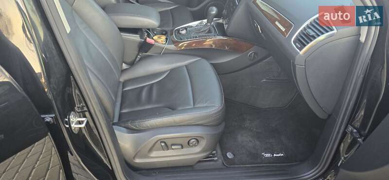 Внедорожник / Кроссовер Audi Q5 2011 в Одессе