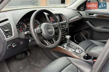 Внедорожник / Кроссовер Audi Q5 2015 в 
