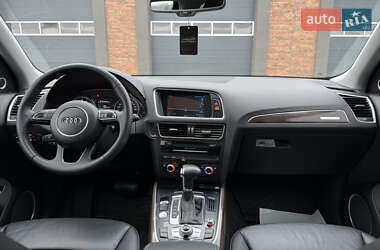 Внедорожник / Кроссовер Audi Q5 2015 в 