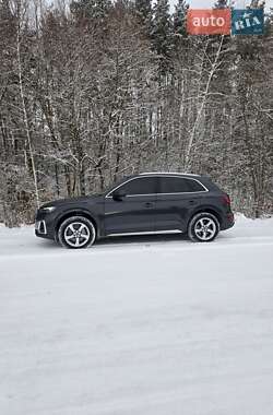 Внедорожник / Кроссовер Audi Q5 2021 в Прилуках