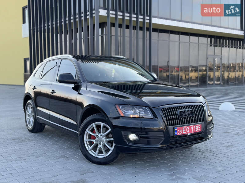 Внедорожник / Кроссовер Audi Q5 2010 в Черновцах