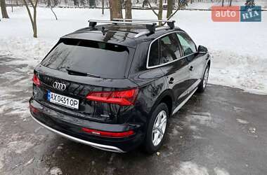 Позашляховик / Кросовер Audi Q5 2019 в Києві