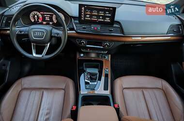 Внедорожник / Кроссовер Audi Q5 2021 в 