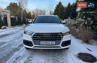 Позашляховик / Кросовер Audi Q5 2018 в Одесі