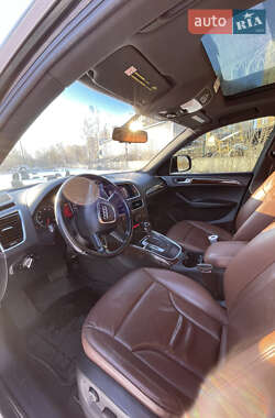 Внедорожник / Кроссовер Audi Q5 2011 в 