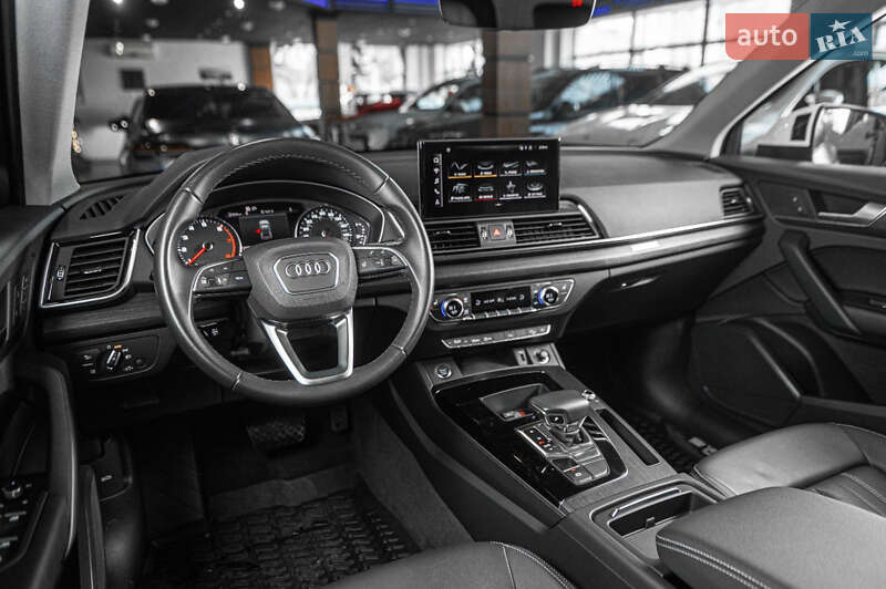 Внедорожник / Кроссовер Audi Q5 2021 в Одессе