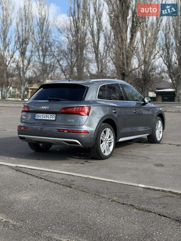 Внедорожник / Кроссовер Audi Q5 2018 в Измаиле
