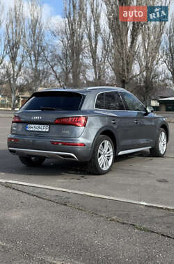 Внедорожник / Кроссовер Audi Q5 2018 в 