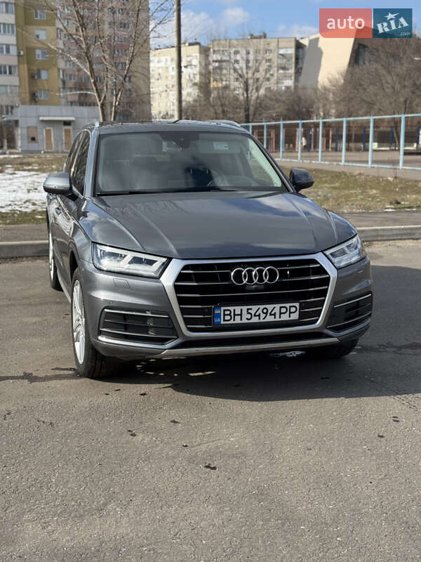 Внедорожник / Кроссовер Audi Q5 2018 в Измаиле