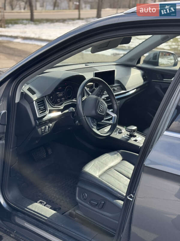 Внедорожник / Кроссовер Audi Q5 2018 в Измаиле