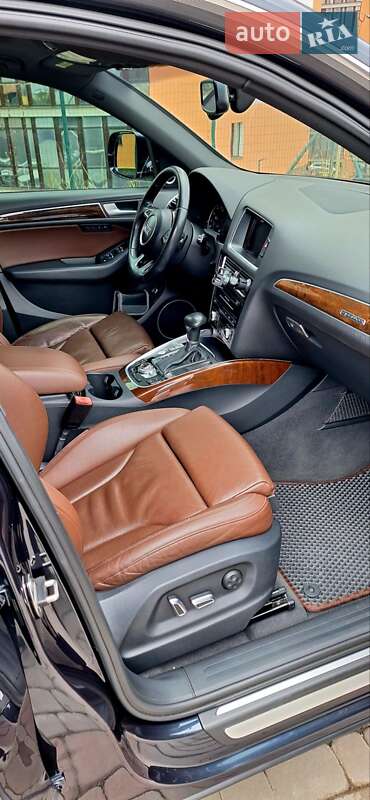 Позашляховик / Кросовер Audi Q5 2015 в Івано-Франківську