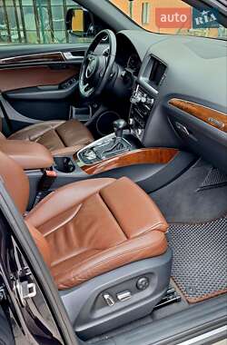 Внедорожник / Кроссовер Audi Q5 2015 в 