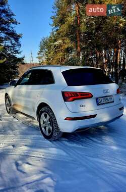 Внедорожник / Кроссовер Audi Q5 2017 в Полтаве