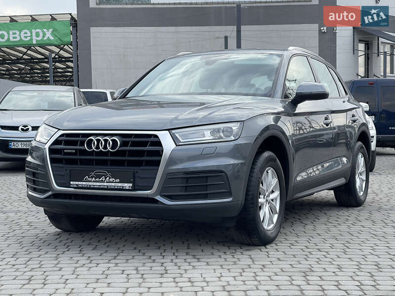 Внедорожник / Кроссовер Audi Q5 2019 в 
