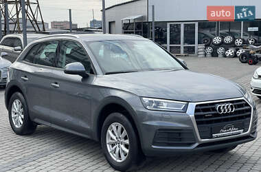 Внедорожник / Кроссовер Audi Q5 2019 в 